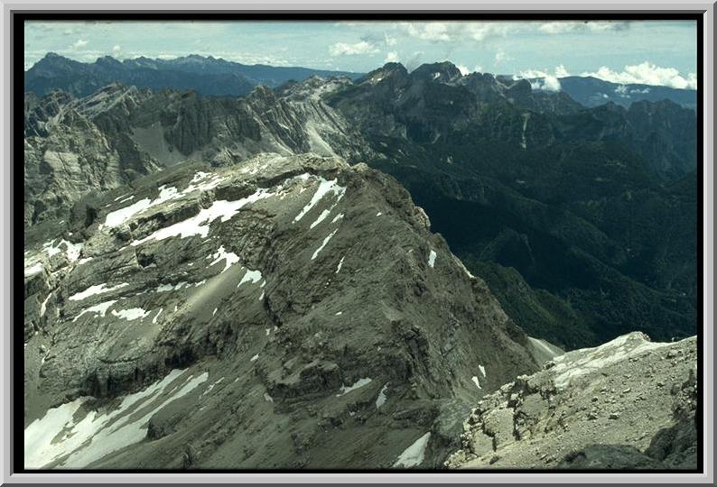 Blick von Cima Moiazza Süd zurück auf den bisherigen Weg