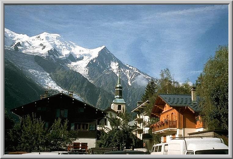 Chamonix, in Bildmitte der Aiguille du Gouter (3863m)